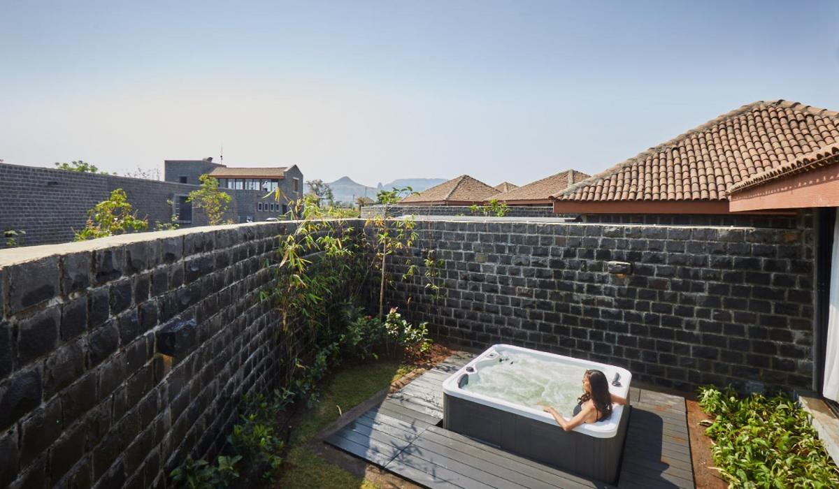 Viveda Wellness Resort Nashik Exterior foto